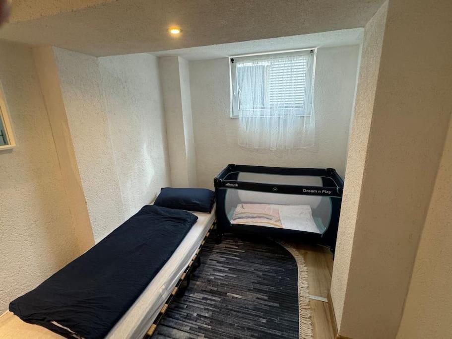 Gaestewohnung In Γκούνζμπουργκ Εξωτερικό φωτογραφία